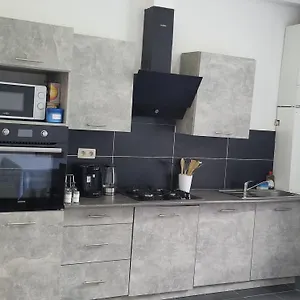  Appartement Midi Station